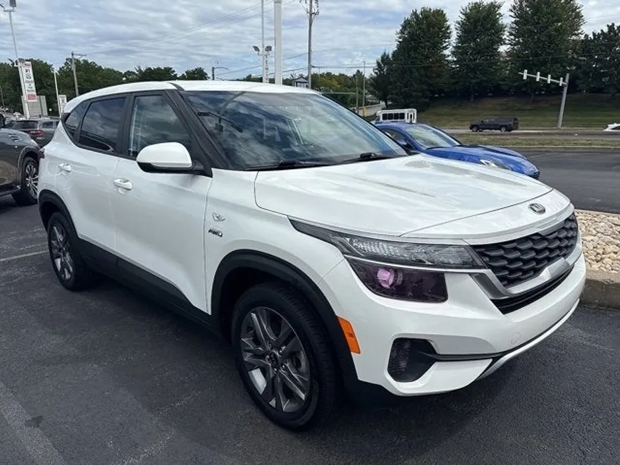 2021 Kia Seltos LX photo 1