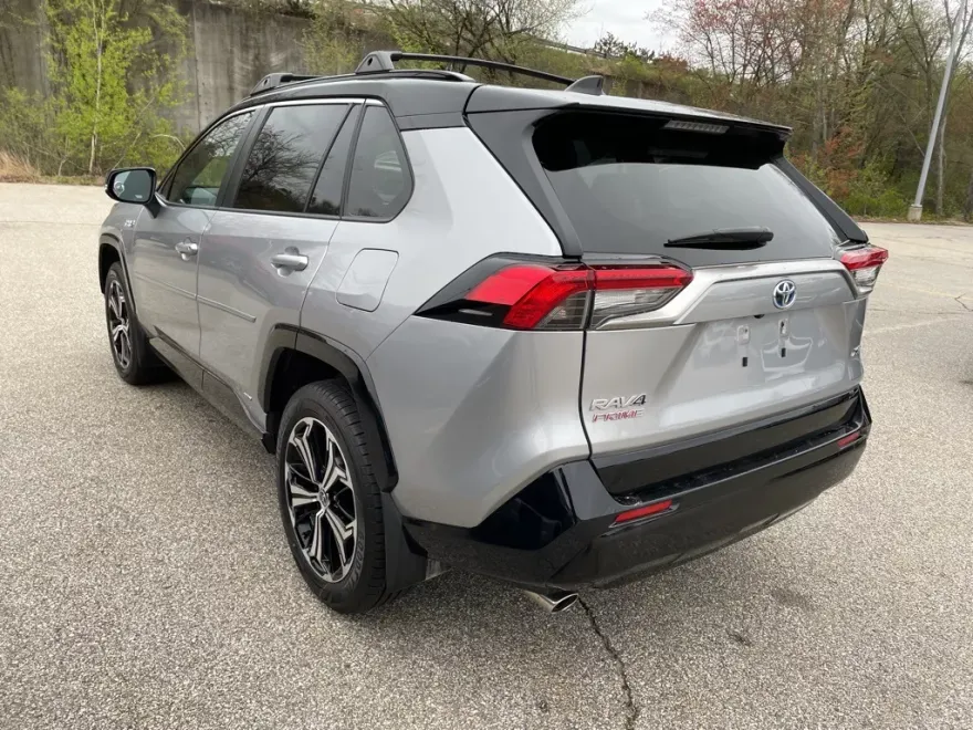 2024 Toyota RAV4 Prime XSE photo 1