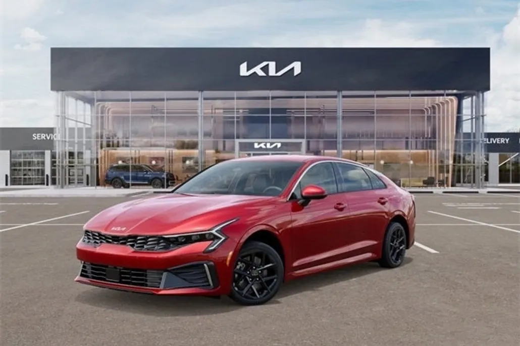 2025 Kia K5 LXS photo 1