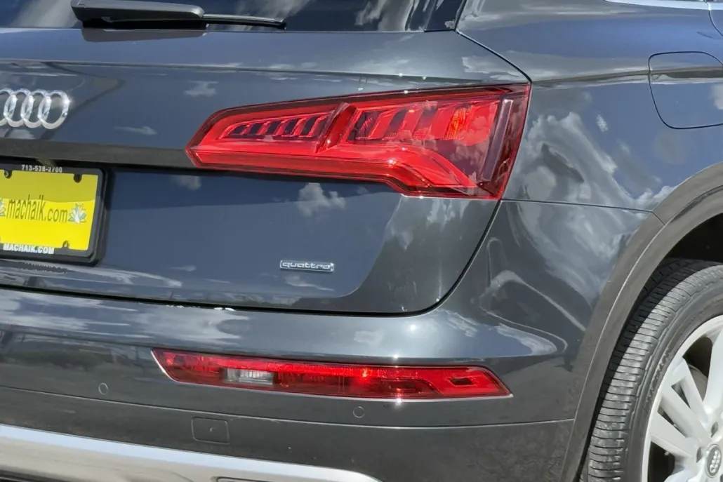 2019 Audi Q5 45 Premium photo 1