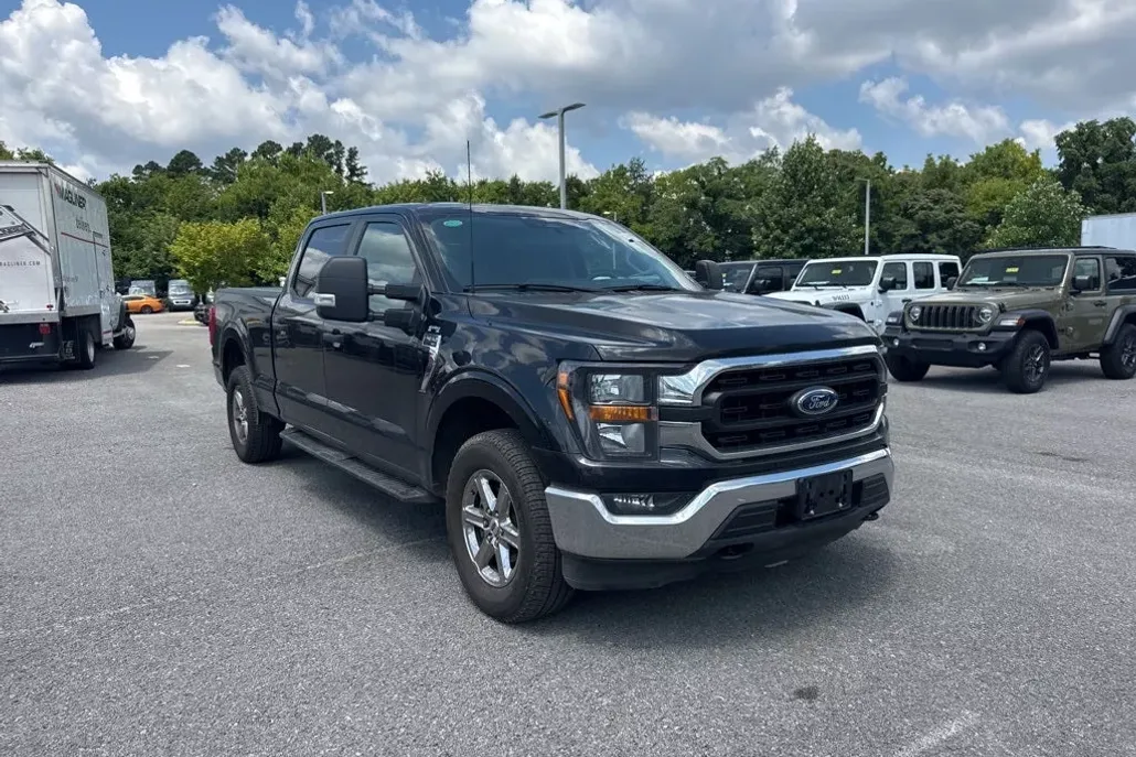 2023 Ford F-150 XLT photo 1