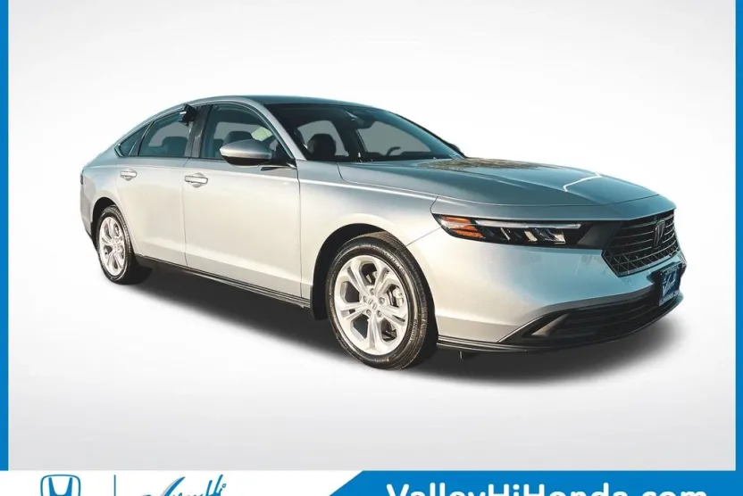2025 Honda Accord LX photo 1
