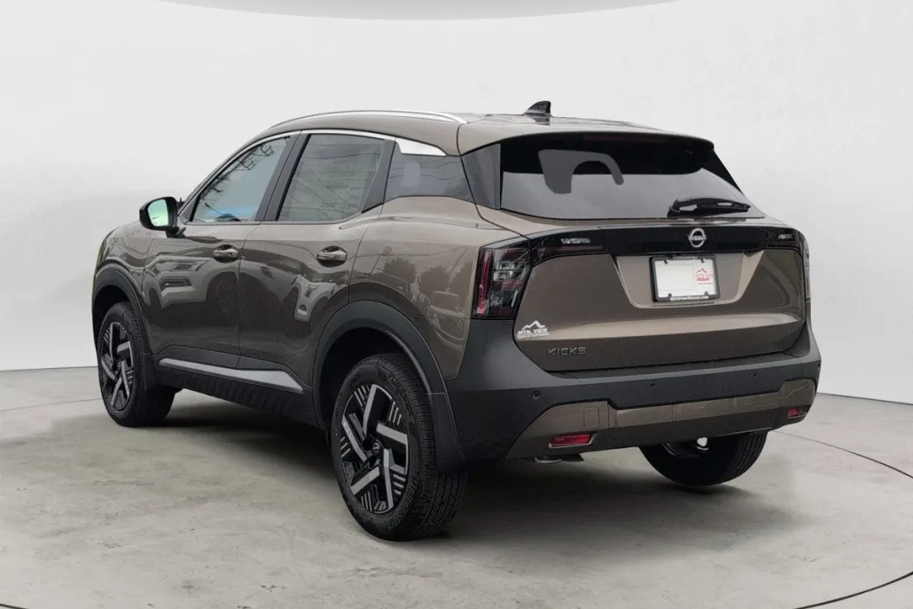 2026 Nissan Kicks SV photo 1