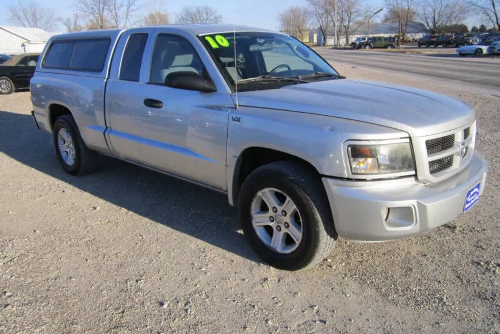 2010 Dodge Dakota Big Horn photo 1