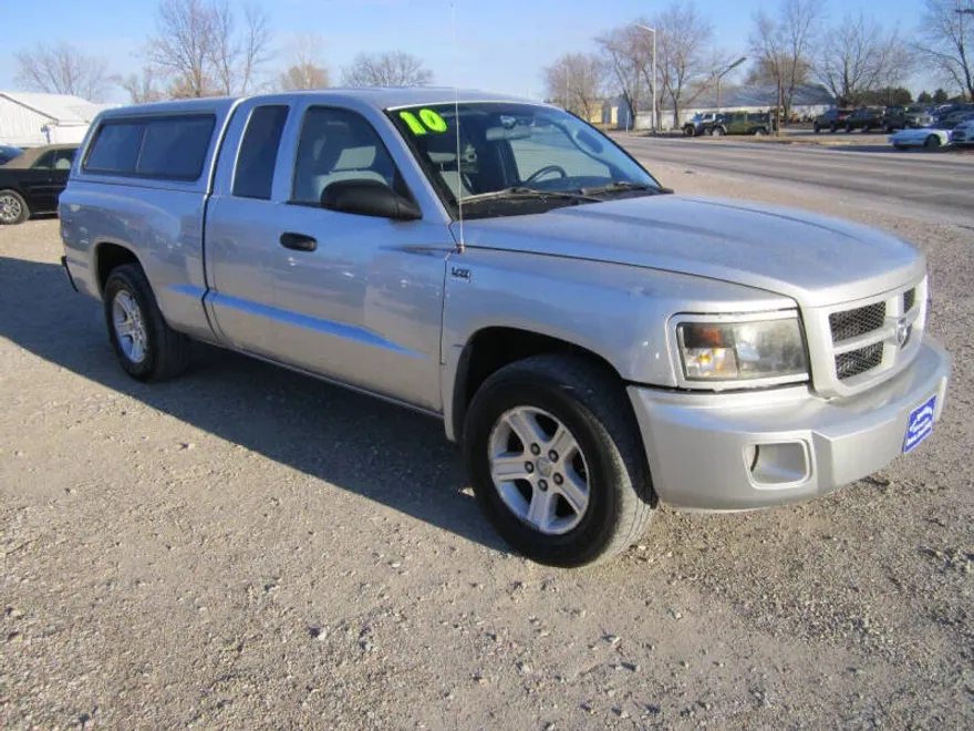2010 Dodge Dakota Big Horn photo 1