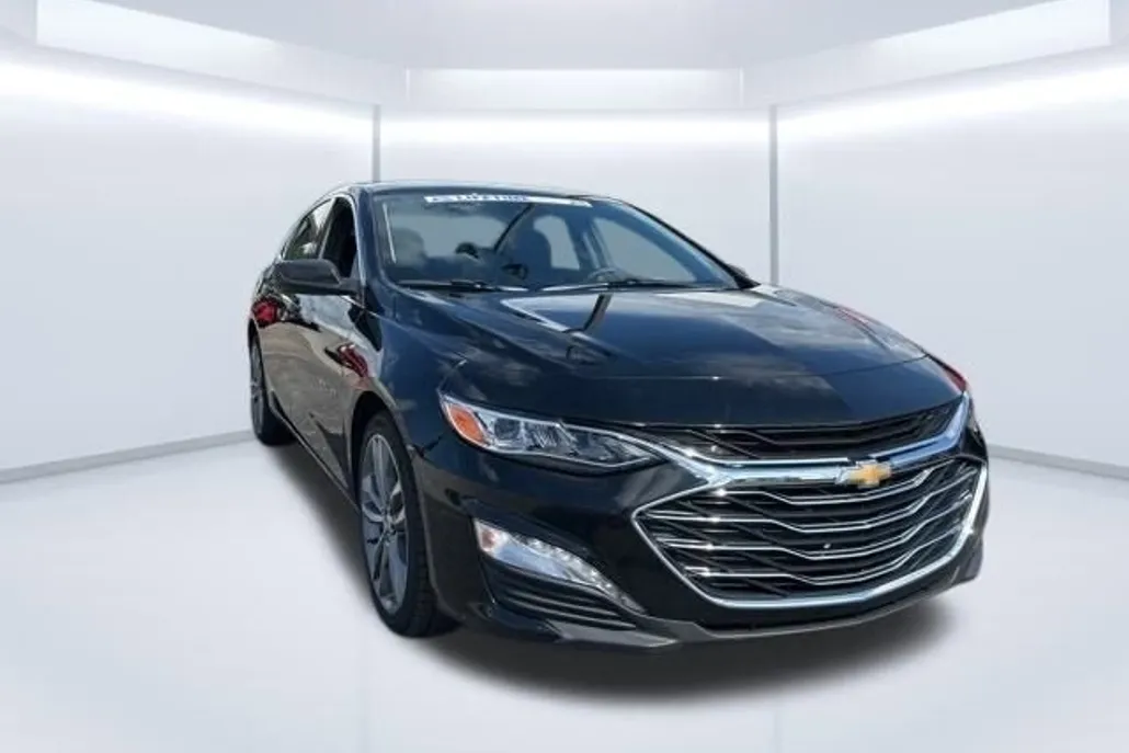 2024 Chevrolet Malibu Premier 2LT photo 1