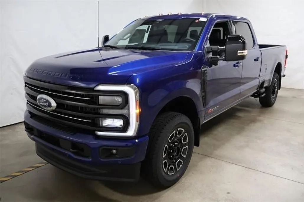 2026 Ford F-350 Platinum photo 1