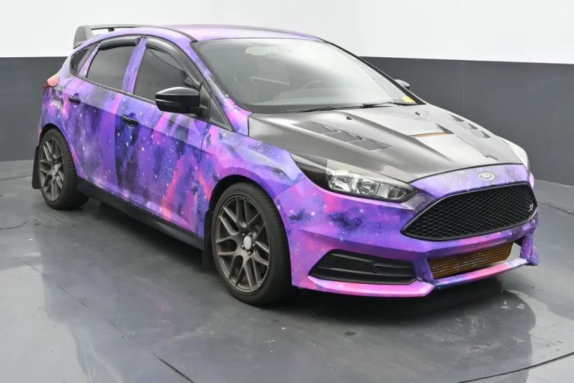 2017 Ford Focus ST photo 1