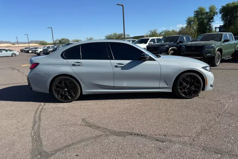 2025 Bmw 330i photo 1