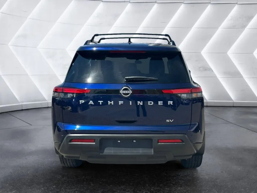 2023 Nissan Pathfinder SV photo 1