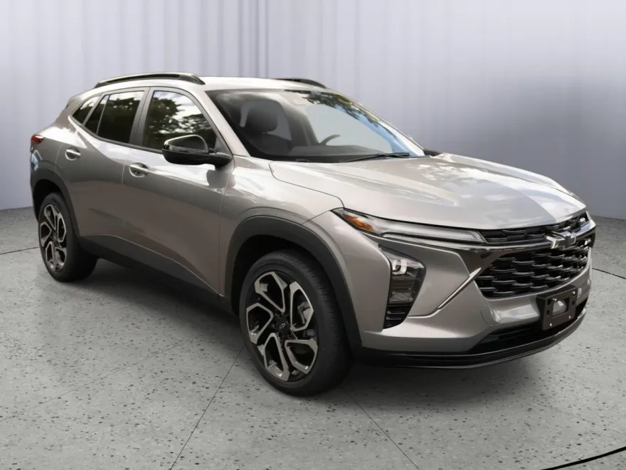 2025 Chevrolet Trax photo 1
