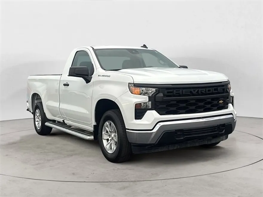 2024 Chevrolet Silverado 1500 photo 1