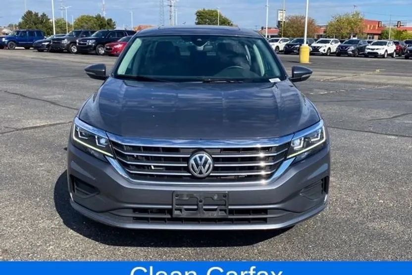2022 Volkswagen Passat 2.0T Limited photo 1