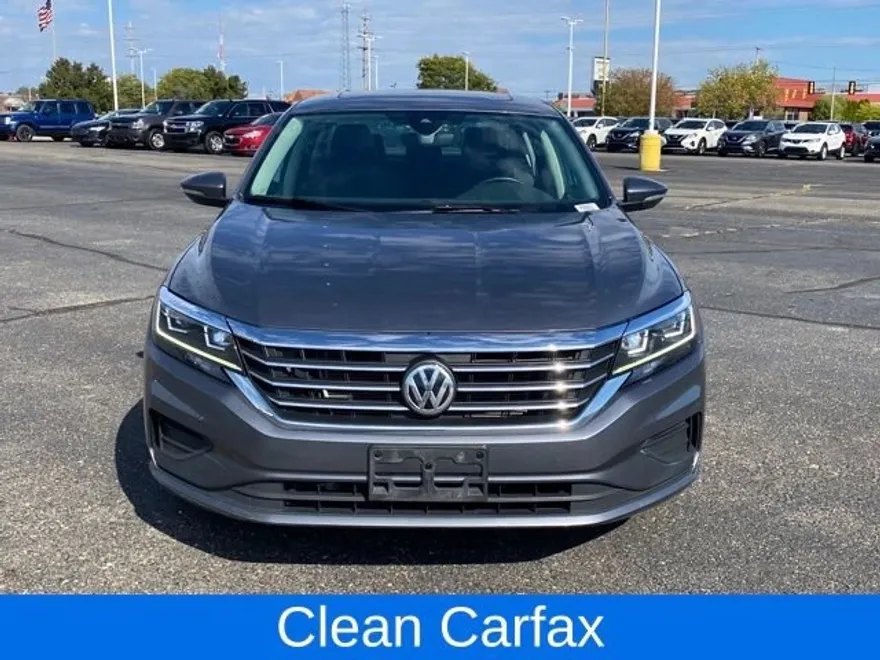 2022 Volkswagen Passat 2.0T Limited photo 1