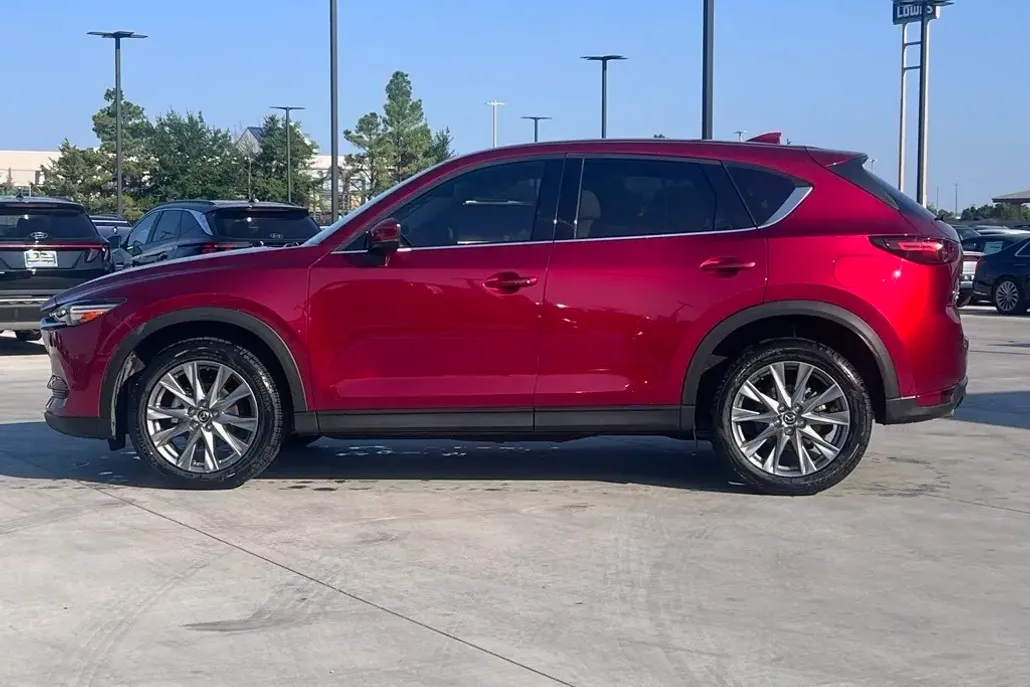 2021 Mazda CX-5 Grand Touring photo 1
