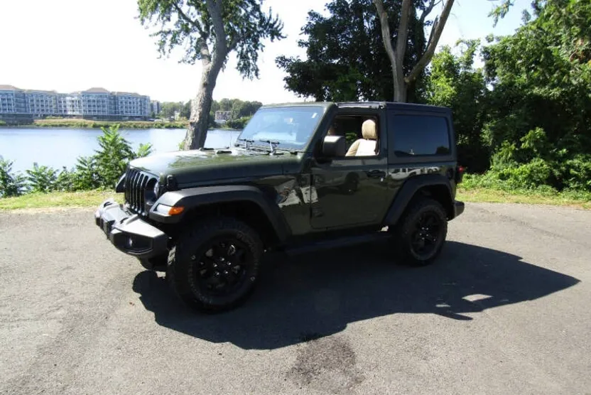 2021 Jeep Wrangler Willys photo 1