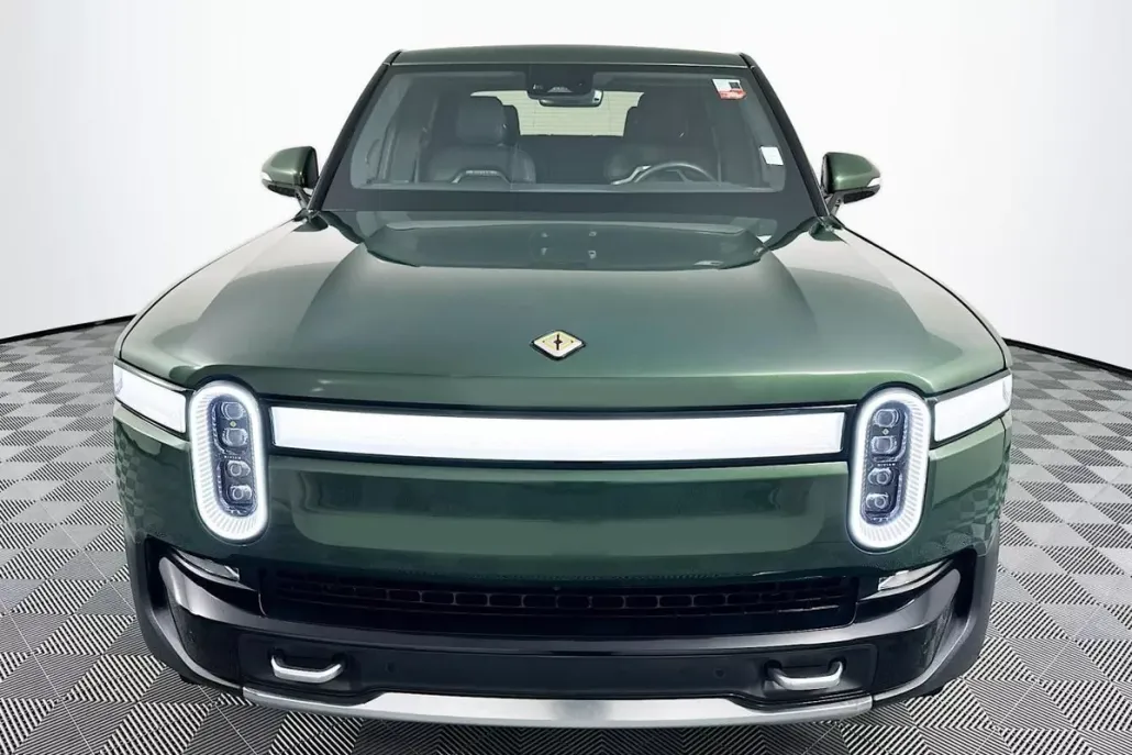 2023 Rivian R1T Adventure photo 1