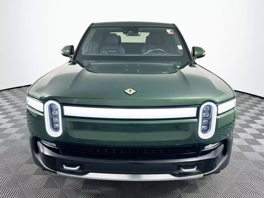 2023 Rivian R1T Adventure photo 1