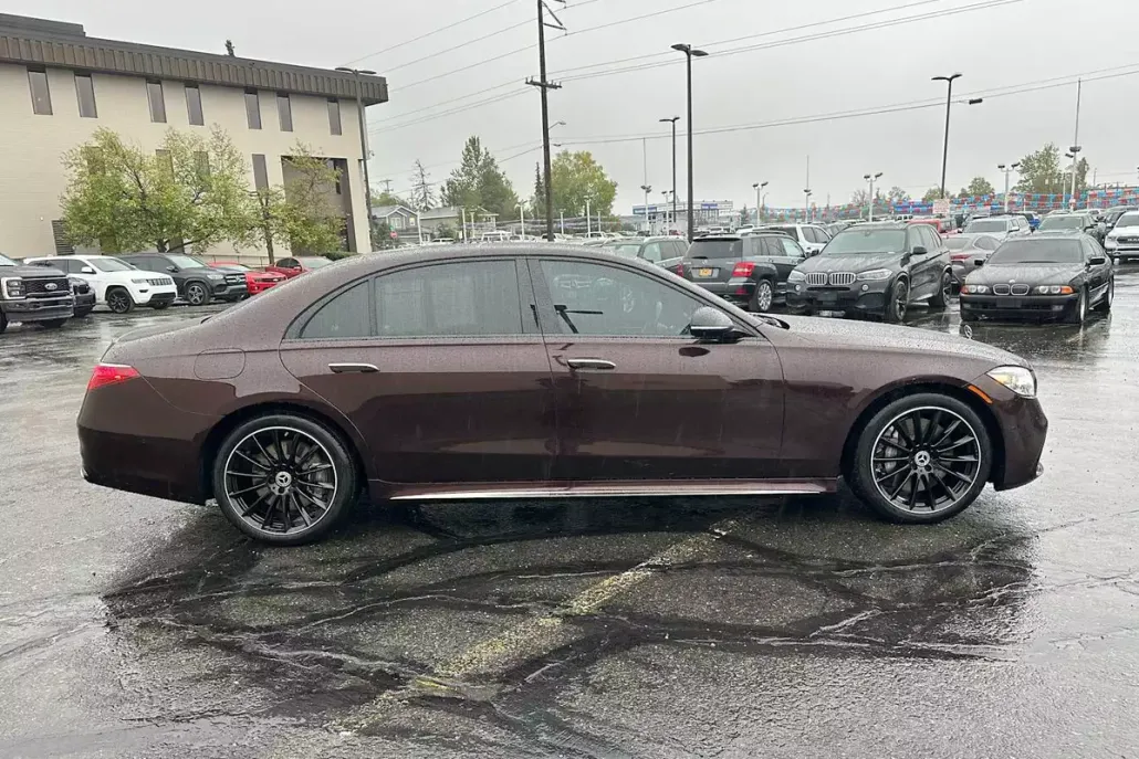 2024 Mercedes Benz S 500 photo 1
