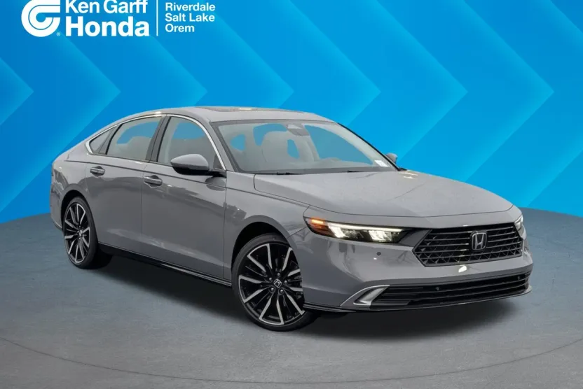 2025 Honda Accord Hybrid Touring photo 1