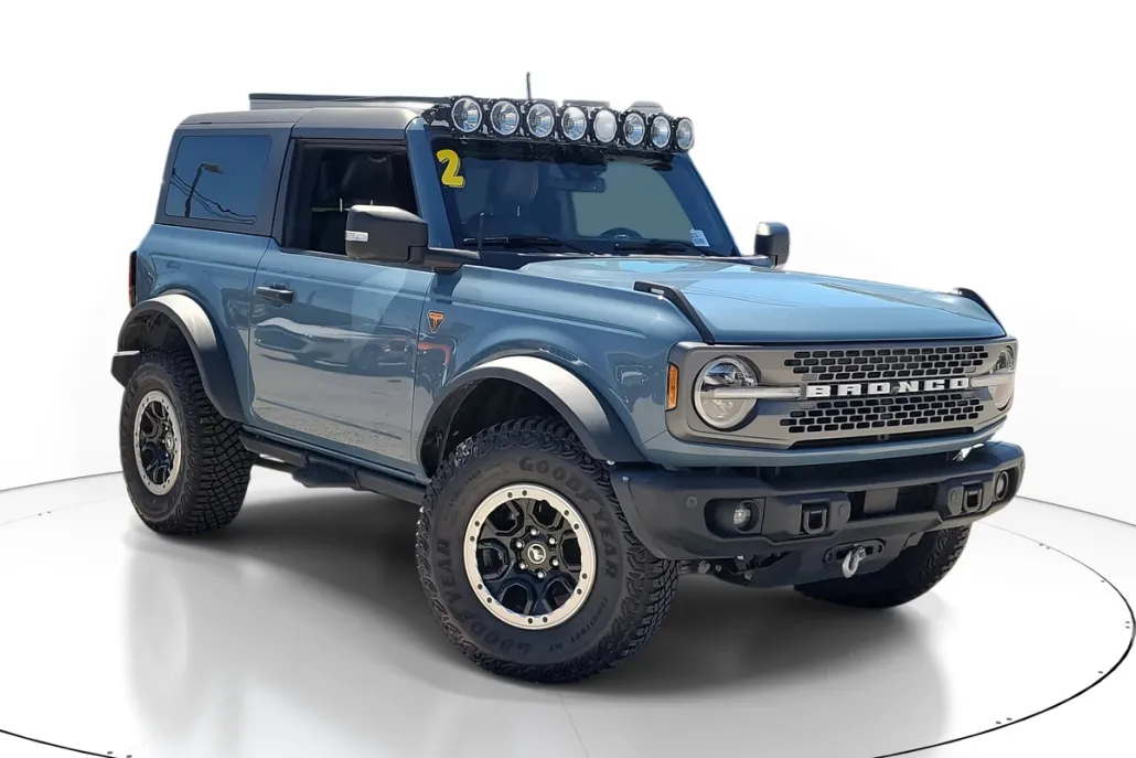 2022 Ford Bronco Badlands photo 1