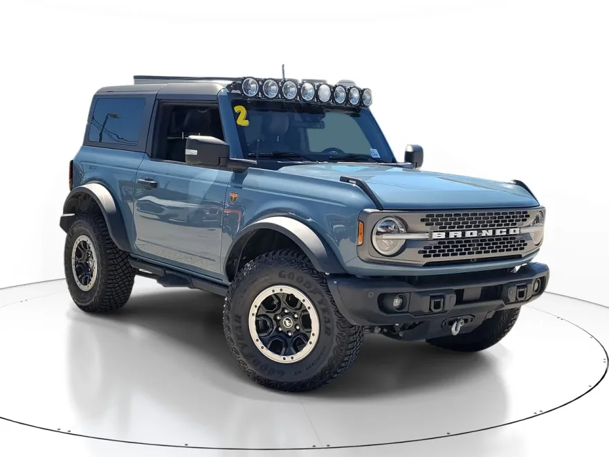 2022 Ford Bronco Badlands photo 1