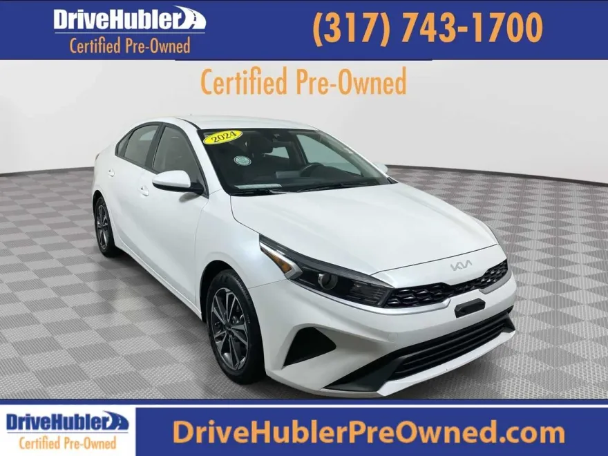 2024 Kia Forte LXS photo 1