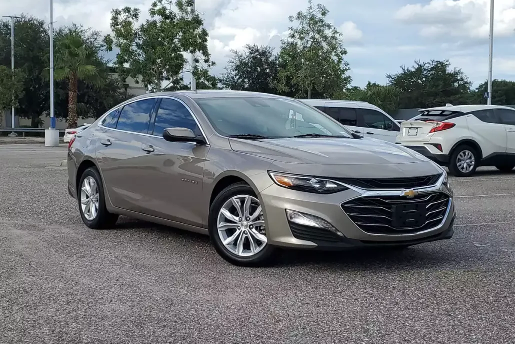 2024 Chevrolet Malibu 1LT photo 1