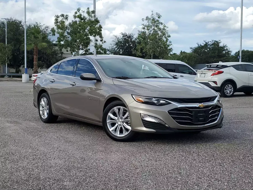 2024 Chevrolet Malibu 1LT photo 1