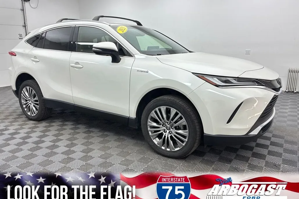 2021 Toyota Venza XLE photo 1