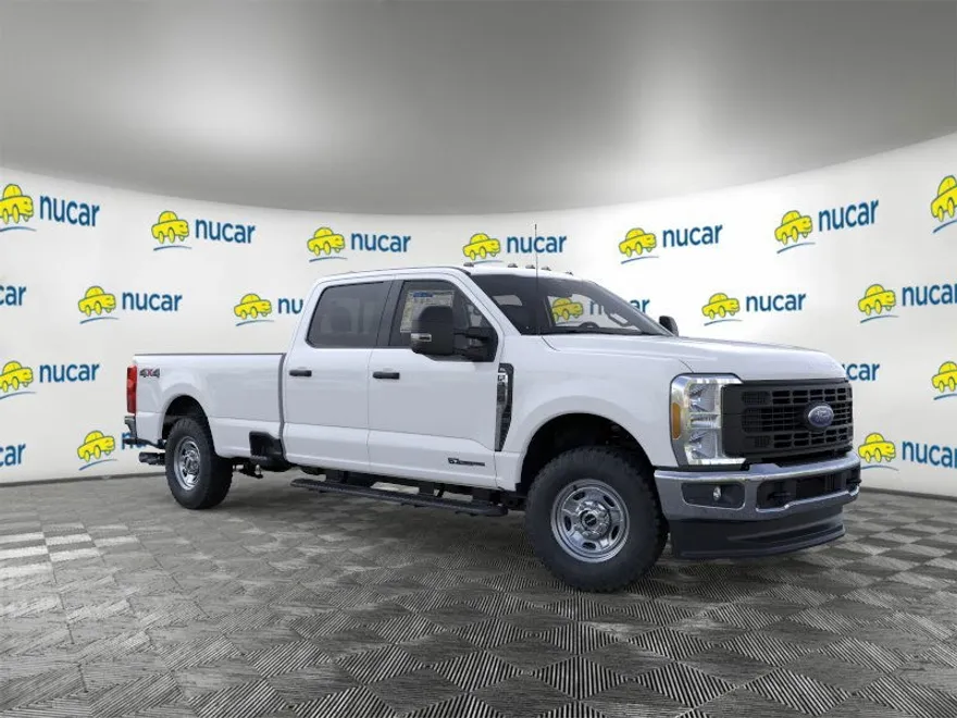 2025 Ford F-350 XL photo 1