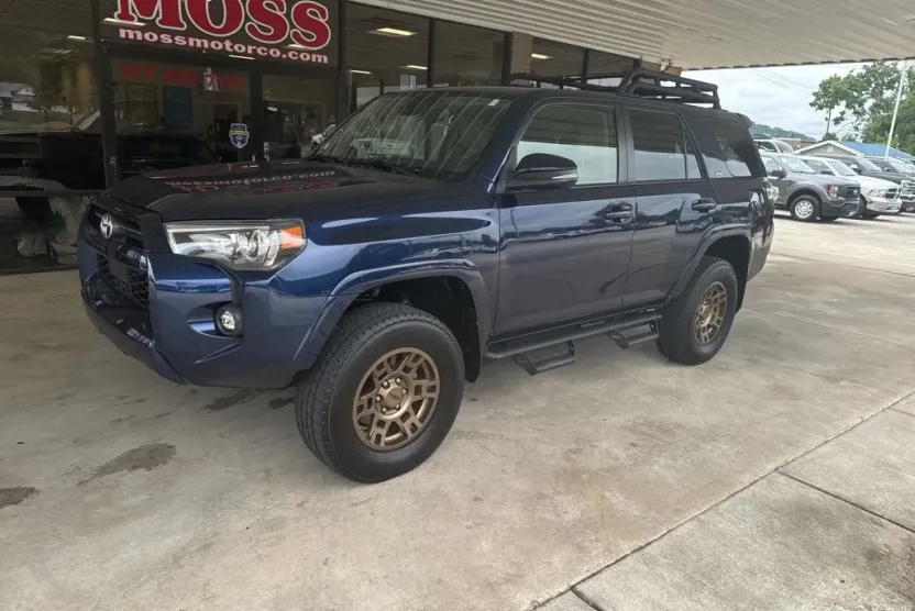 2021 Toyota 4Runner SR5 Premium photo 1