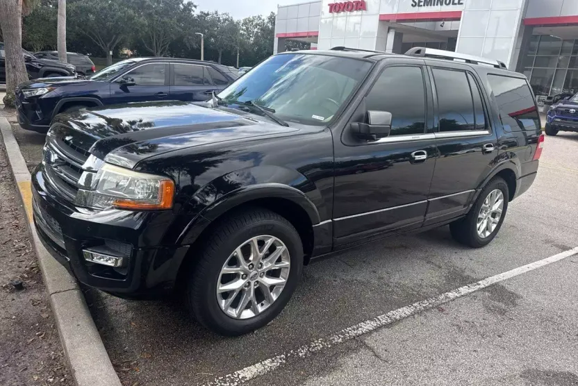 2016 Ford Expedition Limited photo 1