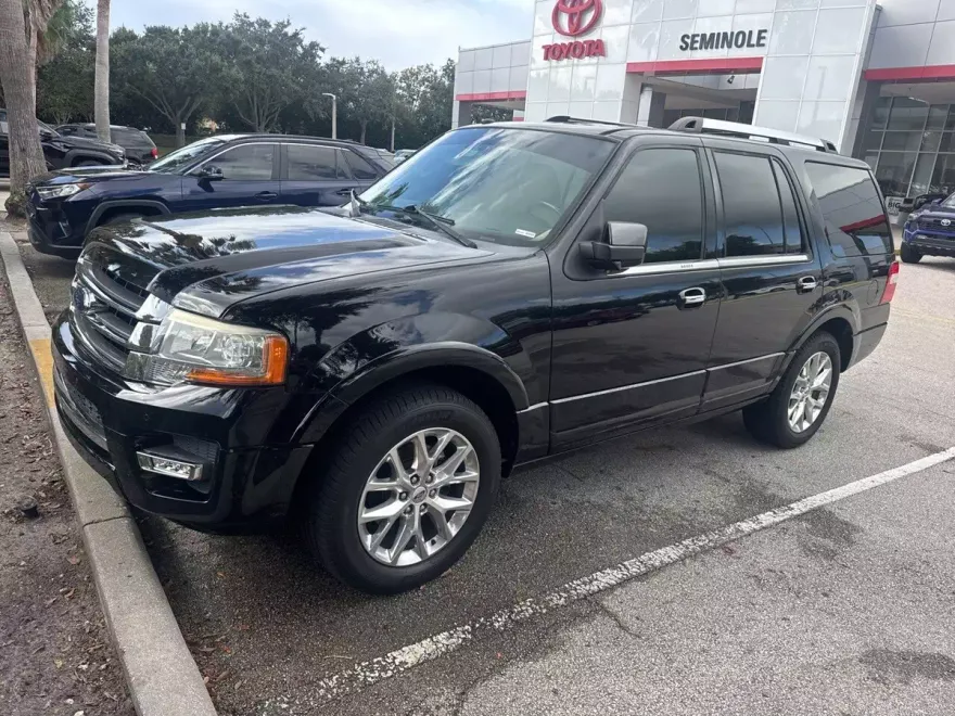 2016 Ford Expedition Limited photo 1