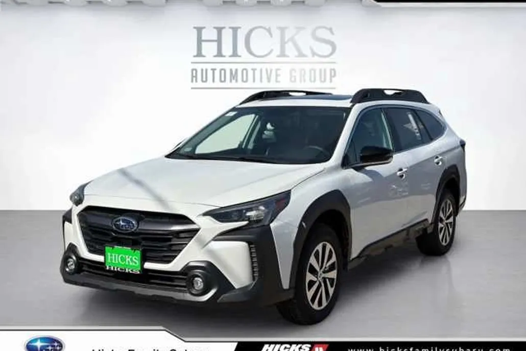 2025 Subaru Outback Premium photo 1