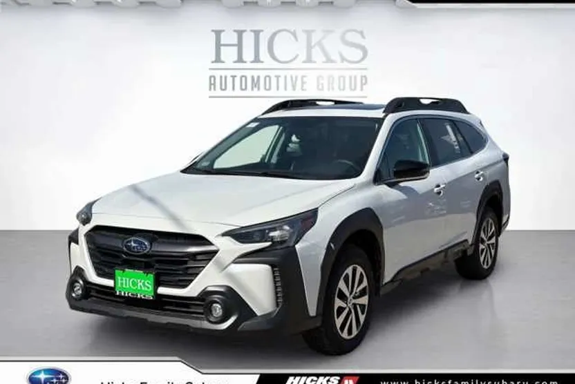 2025 Subaru Outback Premium photo 1