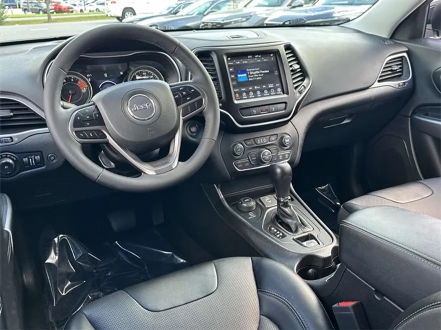 2022 Jeep Cherokee Latitude Lux photo 1