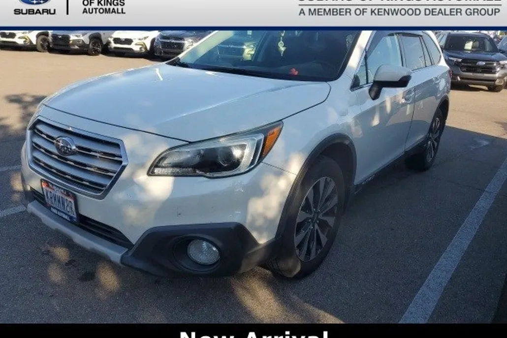 2015 Subaru Outback 2.5i Limited photo 1