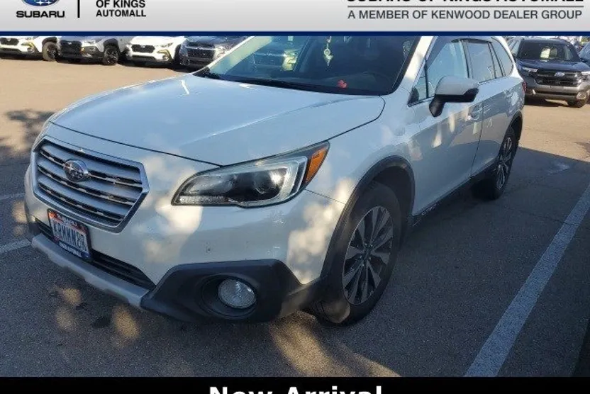 2015 Subaru Outback 2.5i Limited photo 1