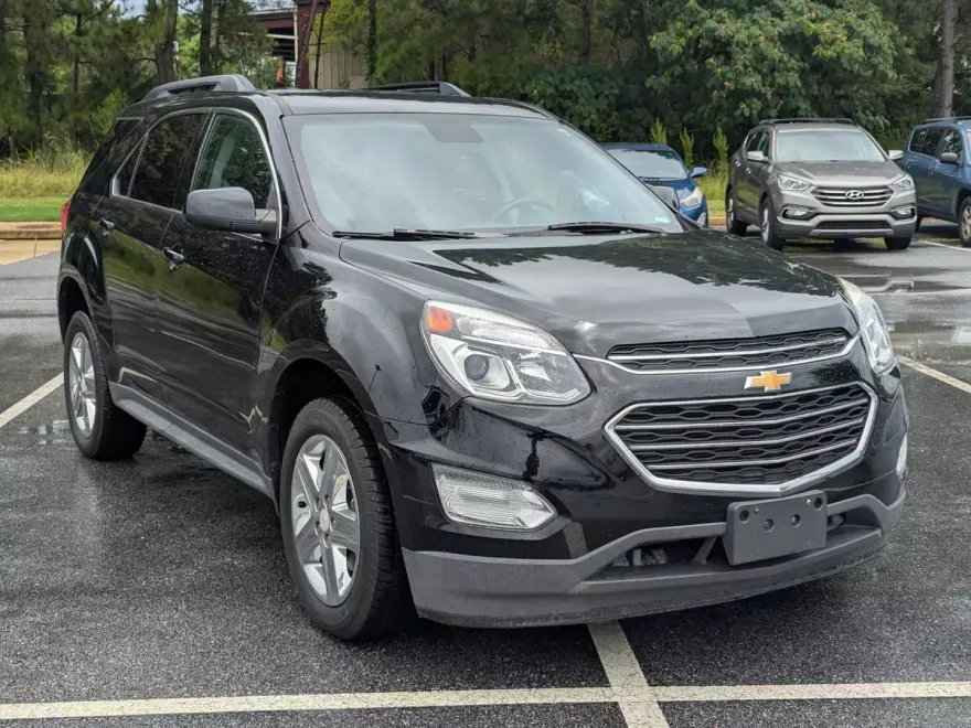 2016 Chevrolet Equinox LT photo 1