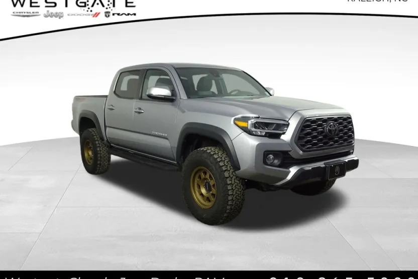 2021 Toyota Tacoma TRD Off-Road photo 1