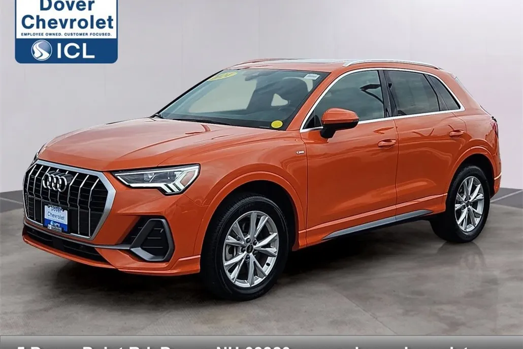 2024 Audi Q3 S line Premium photo 1