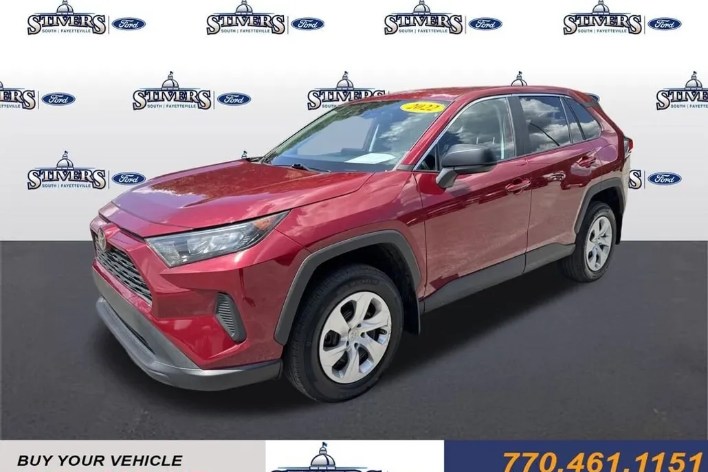 2022 Toyota RAV4 LE photo 1