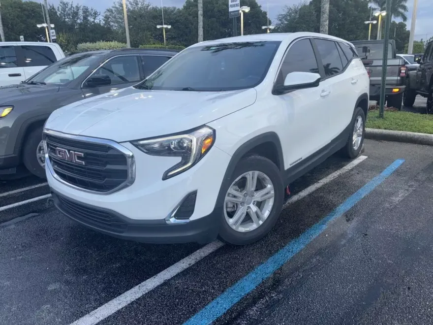 2021 Gmc Terrain SLE photo 1