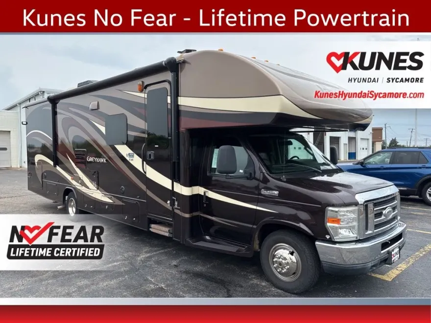 2015 Ford E-450 photo 1