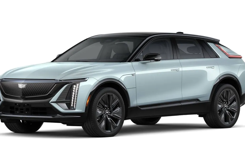 2025 Cadillac Lyriq Sport photo 1
