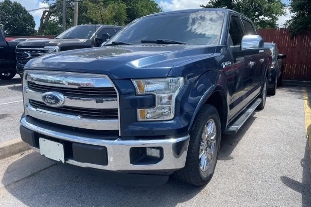 2016 Ford F-150 Lariat photo 1