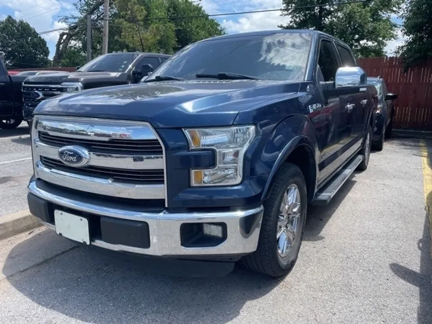 2016 Ford F-150 Lariat photo 1