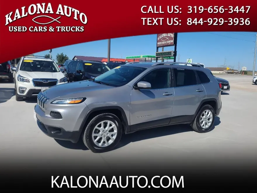 2017 Jeep Cherokee Latitude photo 1