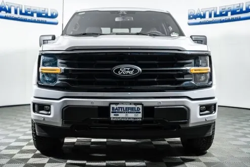2025 Ford F-150 XLT photo 2